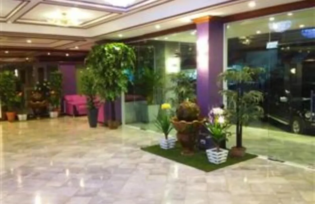 Merlin Grand Hotel-1
